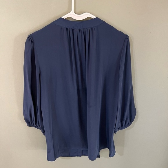 ANNIE GRIFFIN Womens Sz 6 SILK BLOUSE Tunic Top Blue Button Up 3/4 Sleeve V Neck - Picture 4 of 5